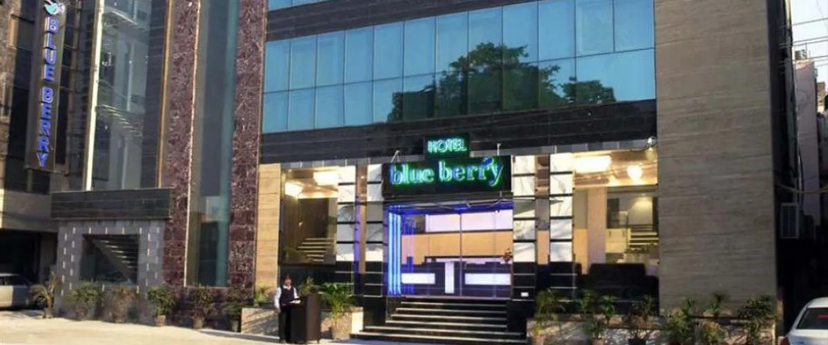 Escort in Hotel Grand Imperial New Delhi