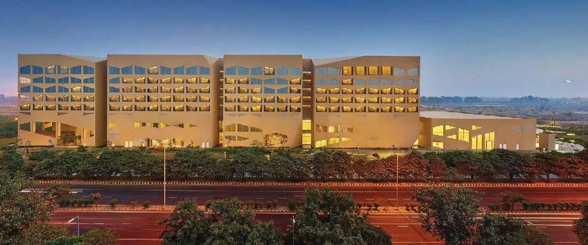 Escort in Vivanta Hotel New Delhi
